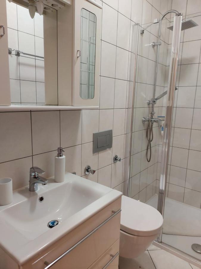 Gabi Apartmanhaz Balatonlelle Exterior photo