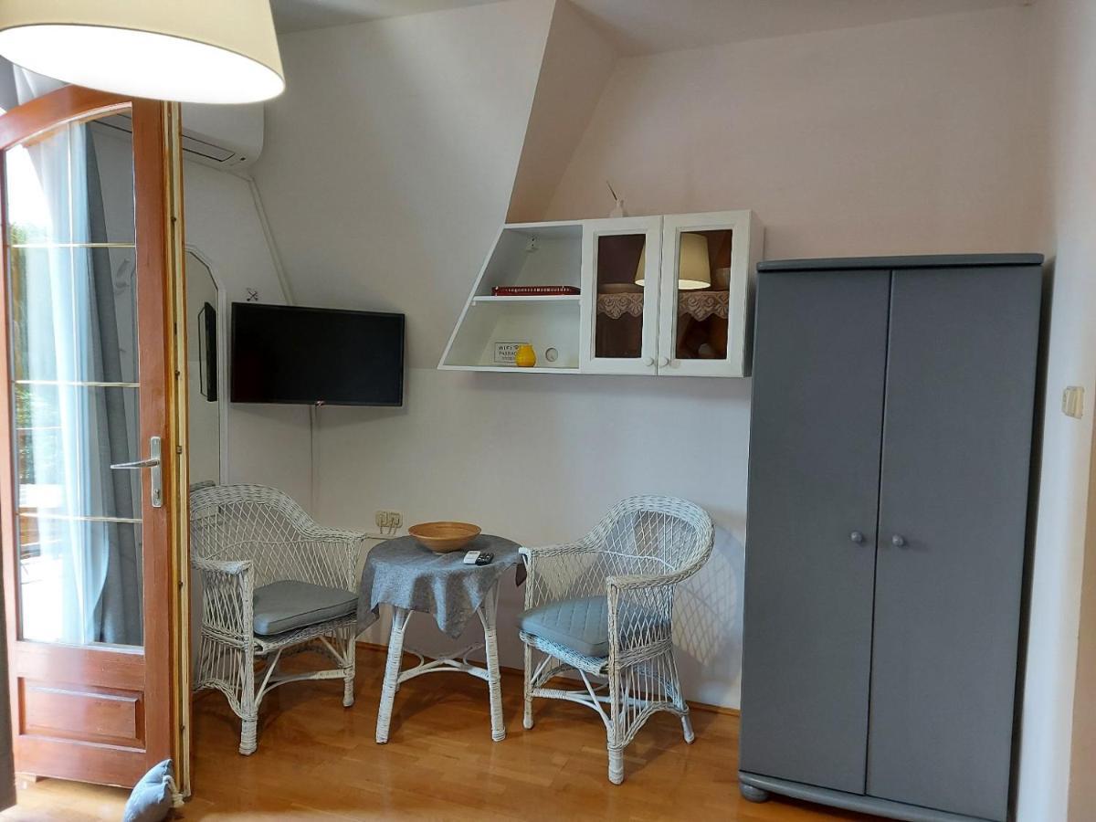 Gabi Apartmanhaz Balatonlelle Exterior photo